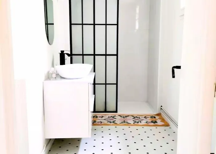 De Vardes Bed & Breakfast Neuf-Marche